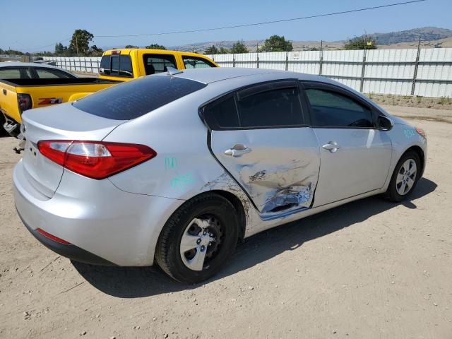 KNAFK4A6XG5533773 KIA FORTE LX