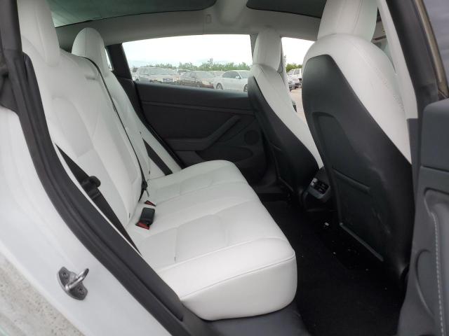 5YJ3E1EB7NF137640 Tesla MODEL 3
