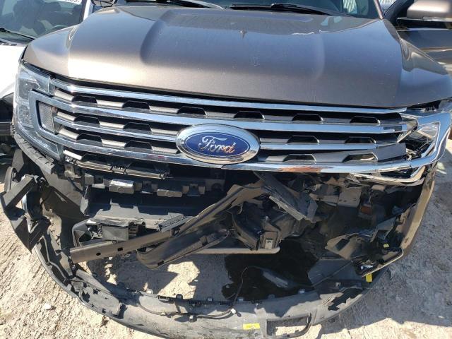 1FMJU1HT8KEA30121 Ford Expedition Xlt