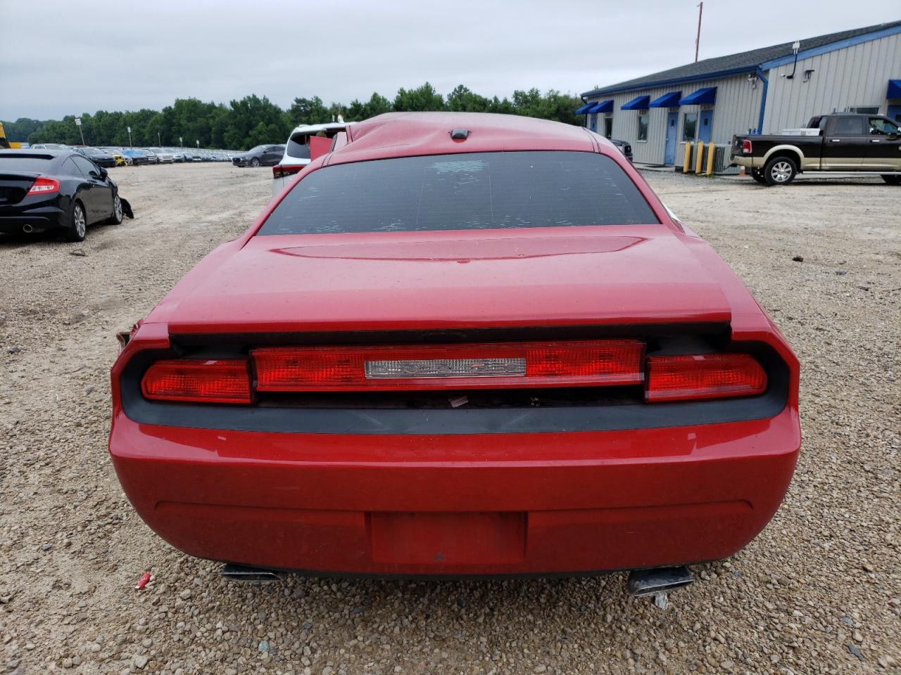 2C3CDYAG5CH105827 2012 Dodge Challenger Sxt