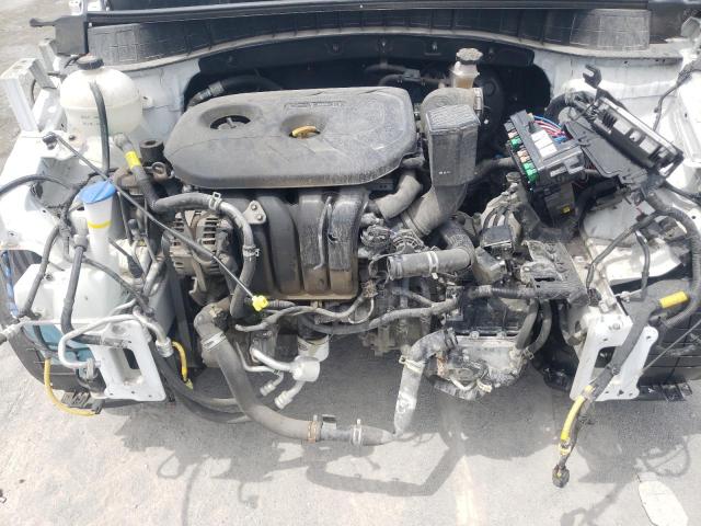 KM8J2CA41LU130718 Hyundai TUCSON SE