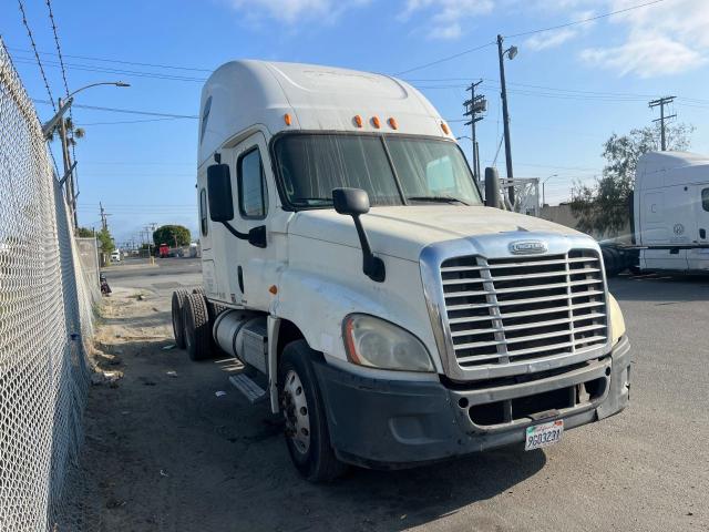 Salvage cars for sale from Copart Wilmington, CA: 2009 Freightliner Cascadia 125
