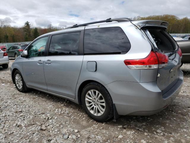 5TDYK3DC9ES434392 2014 TOYOTA SIENNA - Image 2