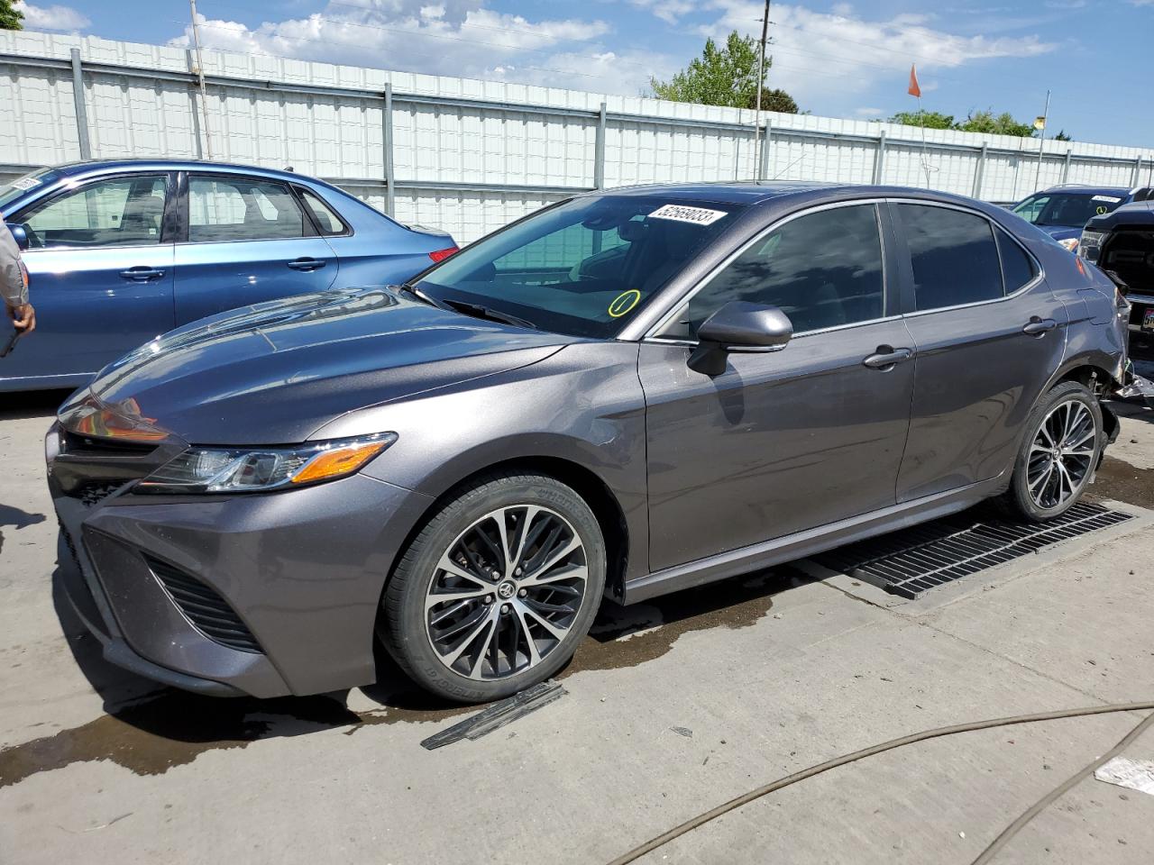 2019 Toyota Camry L vin: 4T1B11HK3KU179756