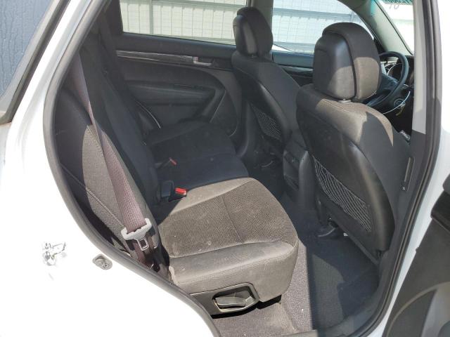 5XYKT3A63EG495610 KIA SORENTO LX