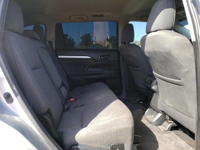 5TDBZRFHXKS930262 Toyota Highlander Le