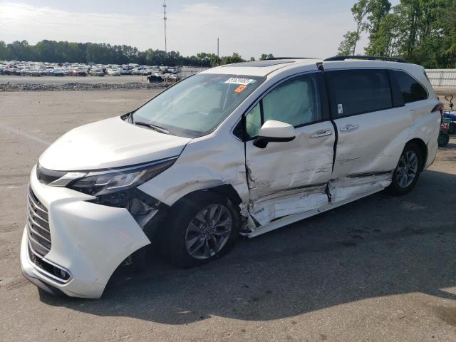 2021 Toyota Sienna XLE