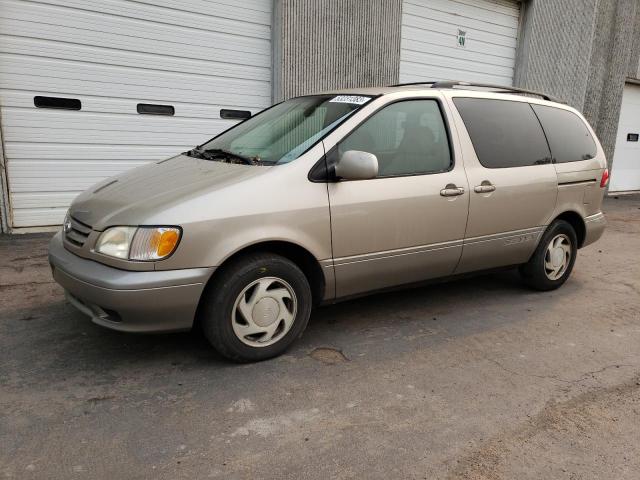 2002 Toyota Sienna LE