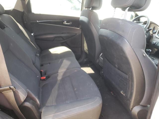 5XYPGDA58GG178058 KIA SORENTO LX