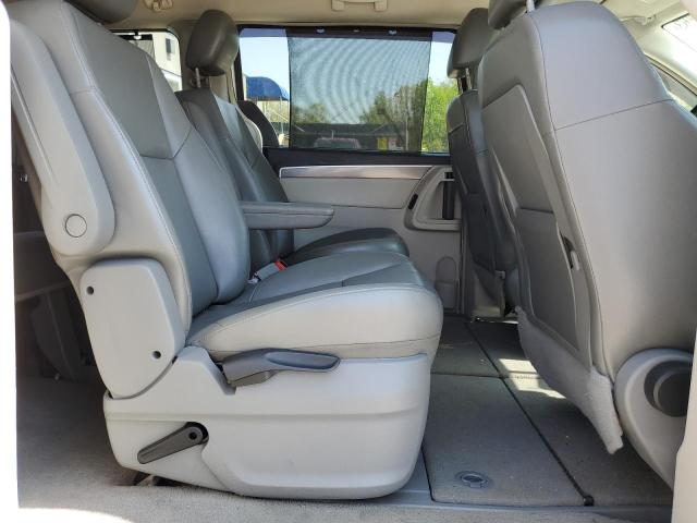 2010 Volkswagen Routan Se VIN: 2V4RW3D13AR159182 Lot: 42045014