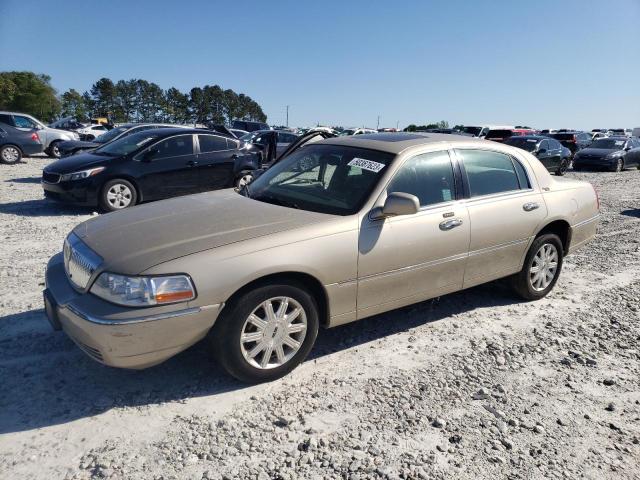 2006 Lincoln Town Car Signature Limited