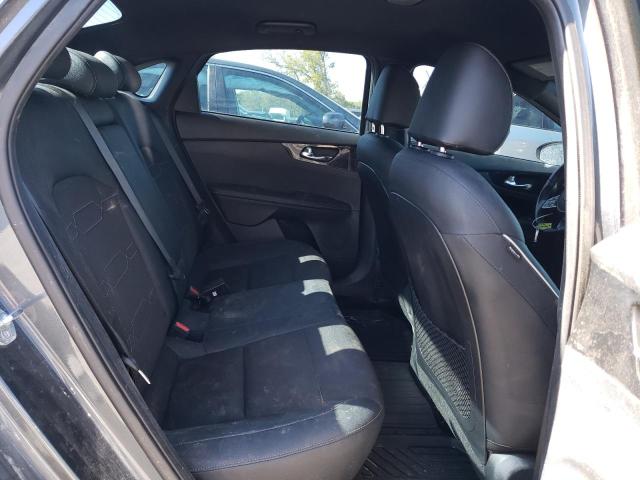 3KPF34AD7ME330810 KIA Forte Gt Line