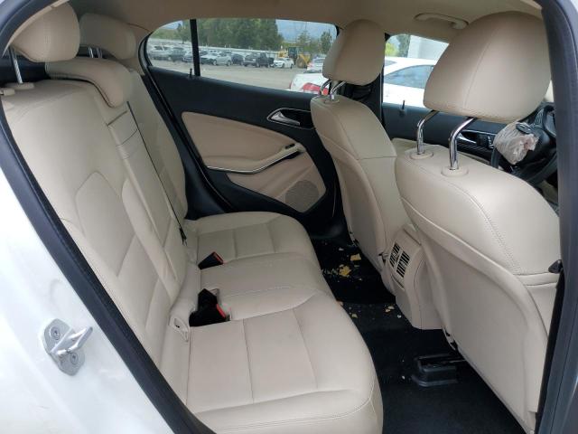 WDCTG4EBXJJ443322 Mercedes-Benz GLA 250