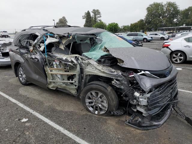 5TDBRKEC5MS034791 Toyota SIENNA LE
