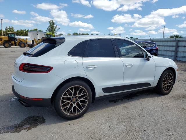 VIN WP1AA2A52JLB18167 2018 Porsche Macan no.3