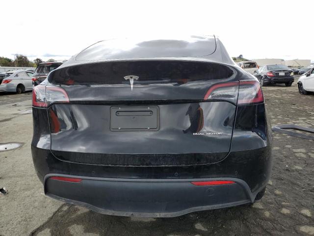 7SAYGDEE7NF555162 Tesla Model Y
