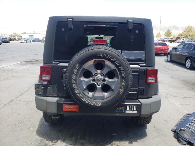1C4BJWEG8JL816176 Jeep Wrangler Unlimited Sahara
