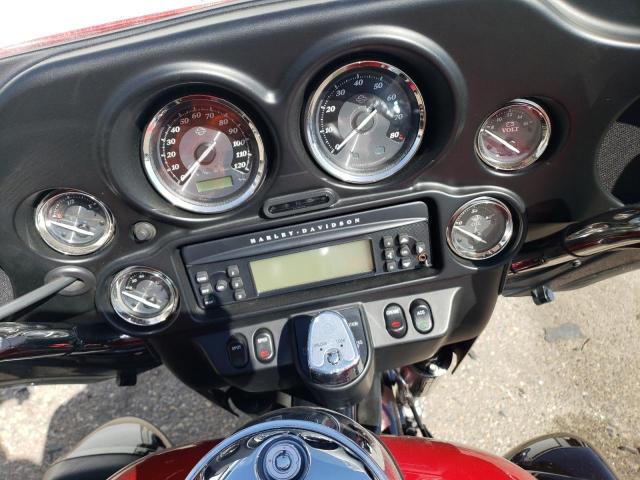 2011 HARLEY-DAVIDSON FLHTK - 1HD1KEM17BB629811