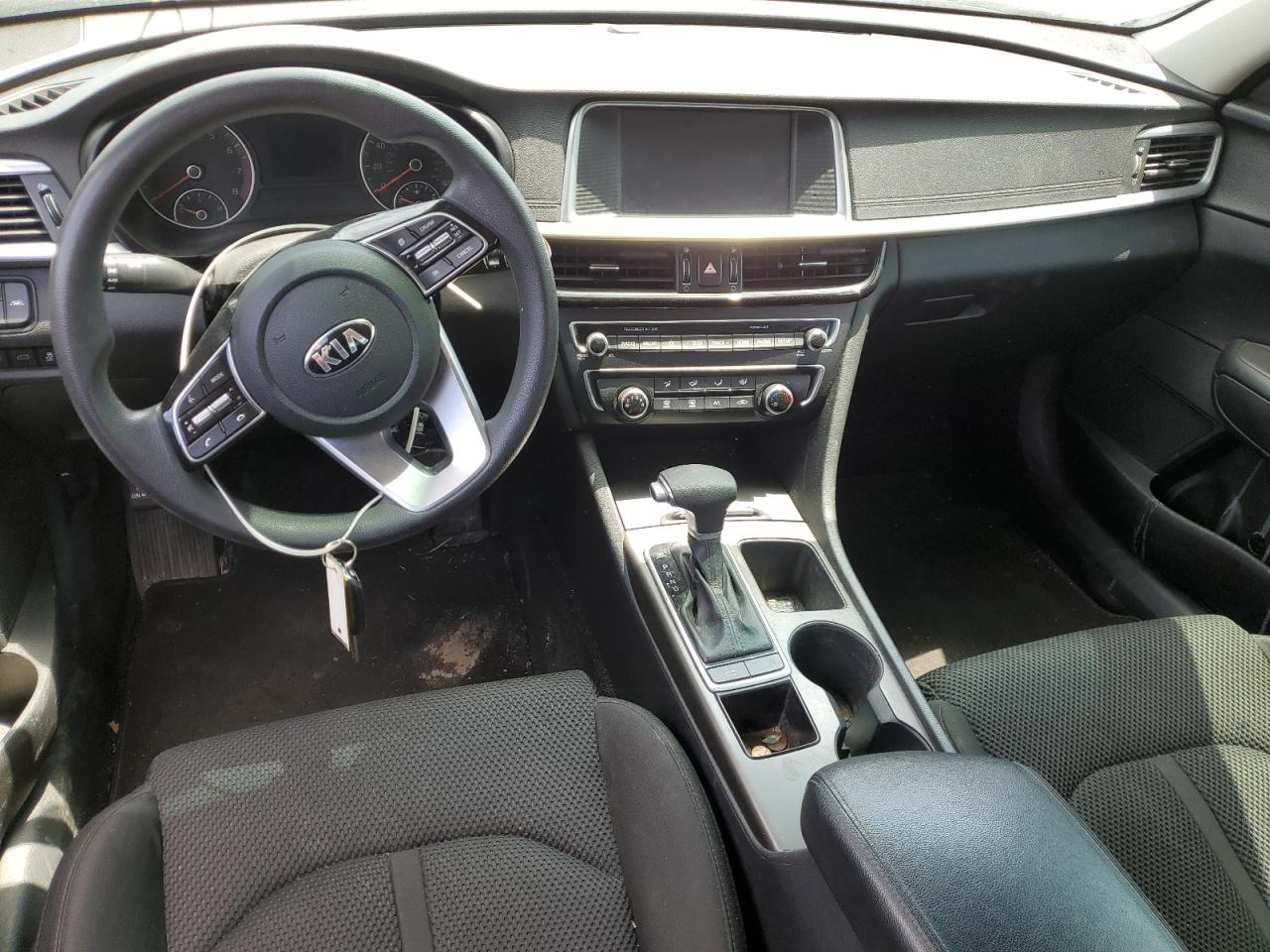 5XXGT4L38KG319084 2019 Kia Optima Lx