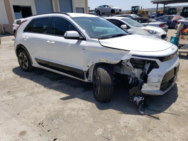 KNDCR3L18P5026920 Kia Niro Wind  4