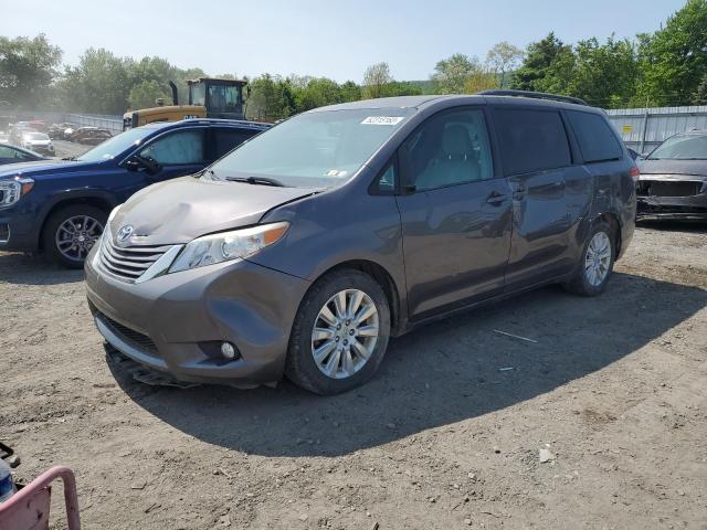 2012 Toyota Sienna XLE