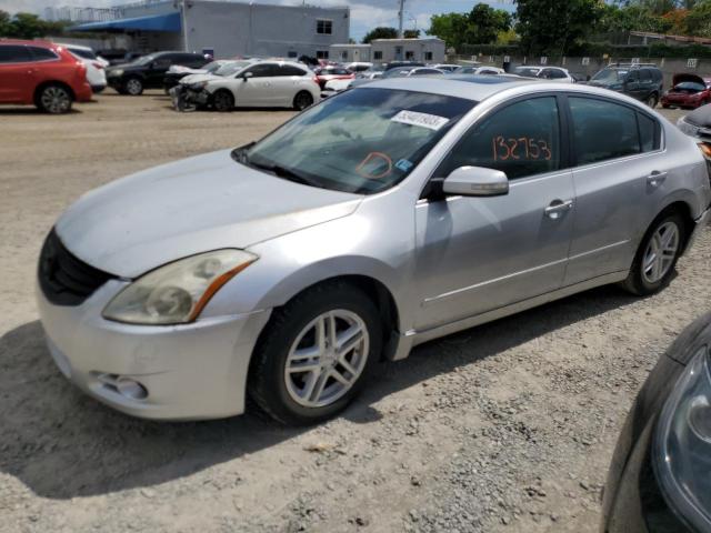 Salvage cars for sale from Copart Opa Locka, FL: 2011 Nissan Altima Base