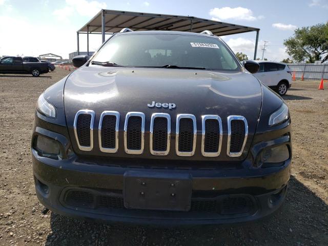 1C4PJLCB8FW790955 Jeep Cherokee Latitude