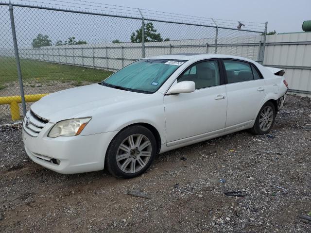 2005 Toyota Avalon XL