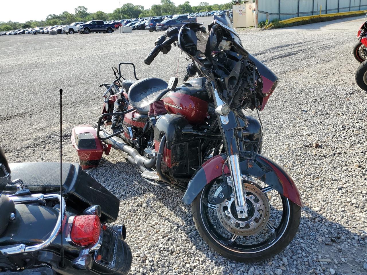 1HD1PXF13HB960307 HARLEY-DAVIDSON FLHXSE CVO 2017