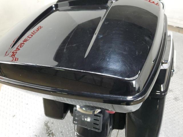 2017 HARLEY-DAVIDSON FLTRXS ROA - 1HD1KTC11HB637644