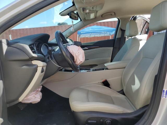 2018 BUICK REGAL ESSE W04GP6SX7J1143105