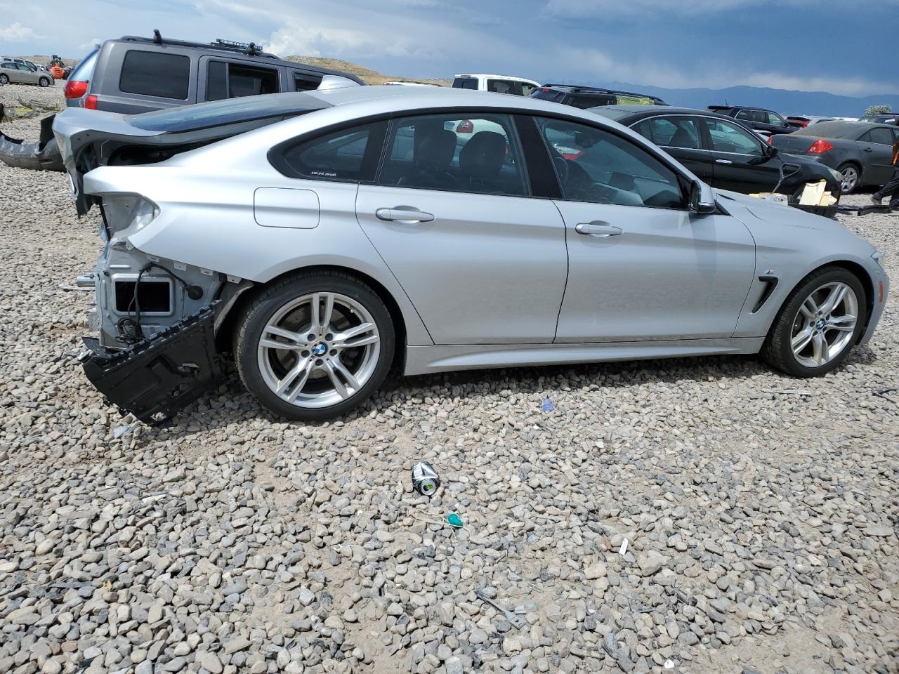  BMW 4 SERIES 2016 Сріблястий