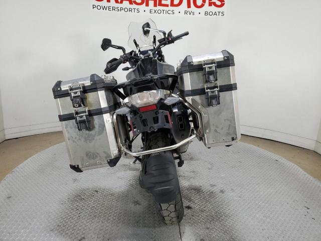 2022 BMW R 1250 GS - WB10M0306N6F08820