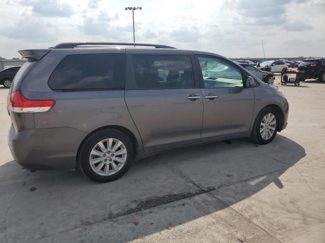 5TDDK3DCXDS052580 2013 TOYOTA SIENNA, photo no. 3