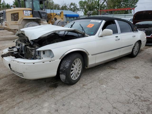 2003 Lincoln Town Car Executive