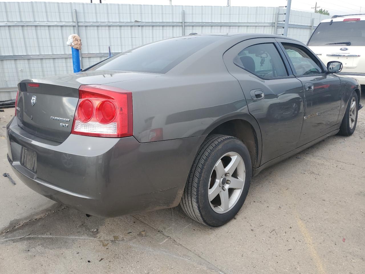 2B3CA3CV4AH269748 2010 Dodge Charger Sxt