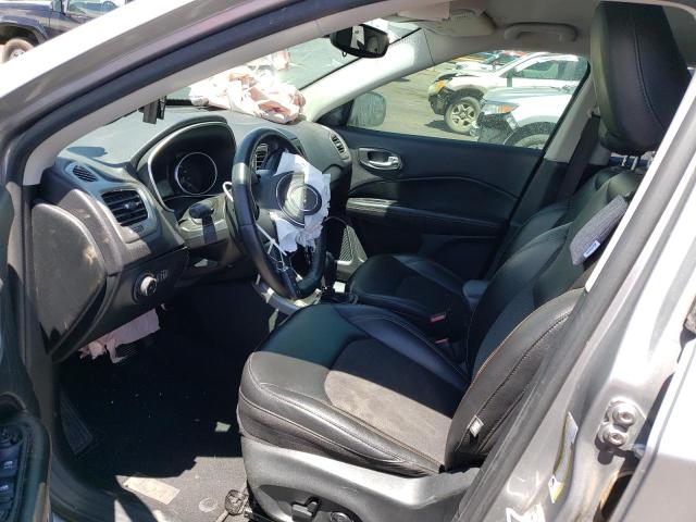 3C4NJCBB9JT137476 Jeep Compass Latitude