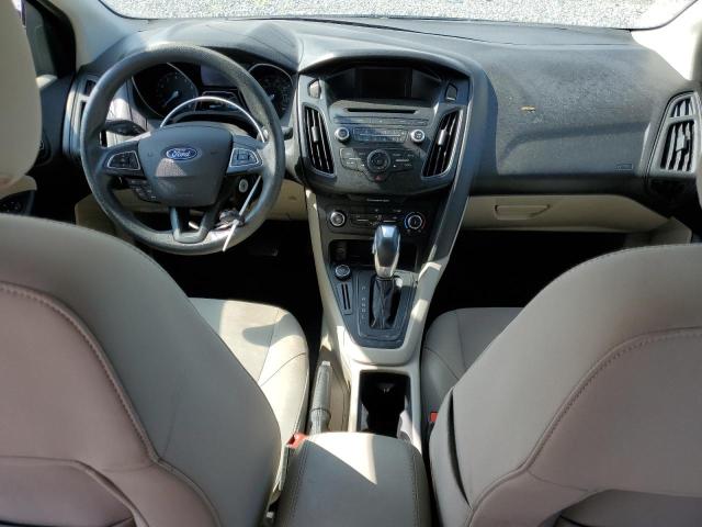 1FADP3F23FL263040 Ford FOCUS SE