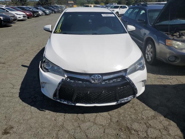 4T1BF1FKXHU401903 Toyota CAMRY LE