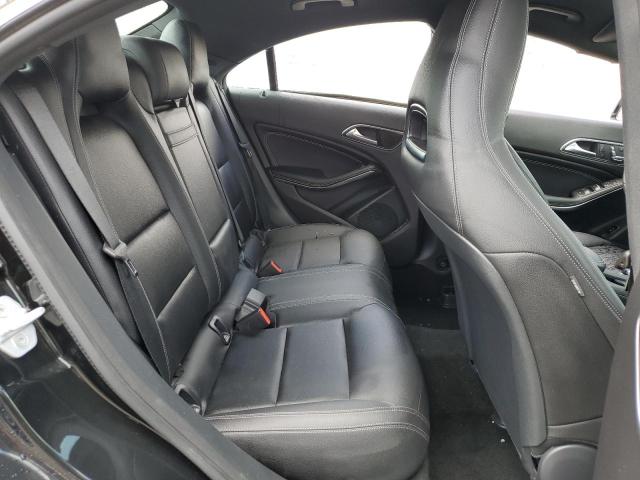 WDDSJ4EB3JN563965 Mercedes-Benz CLA 250