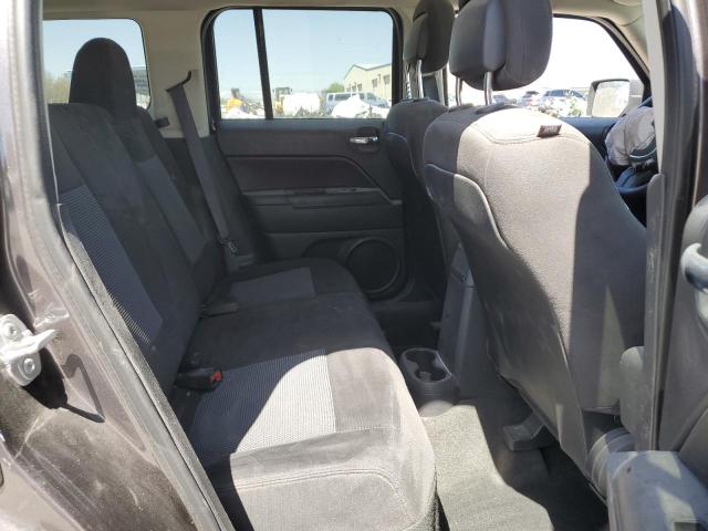 1C4NJPBB6GD677146 Jeep Patriot Sport