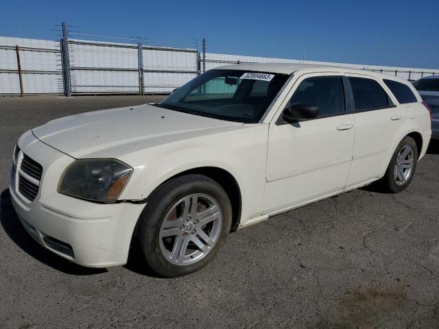 2005 Dodge Magnum SE