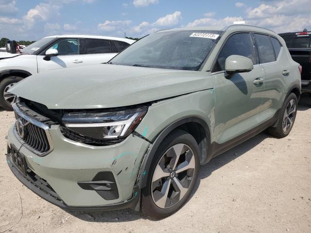 2023 Volvo XC40 