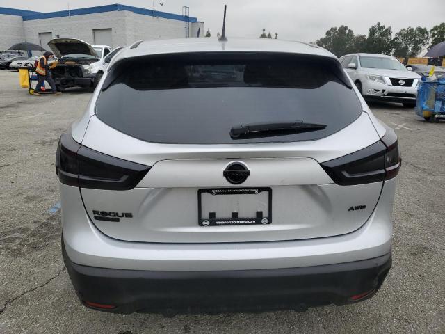 JN1BJ1AW8MW667158 Nissan Rogue Sport S