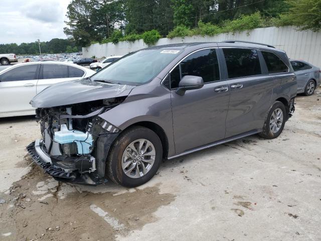 2023 Toyota Sienna XLE