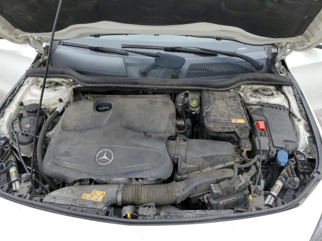 Седаны MERCEDES-BENZ CLA-CLASS 2014 Белый