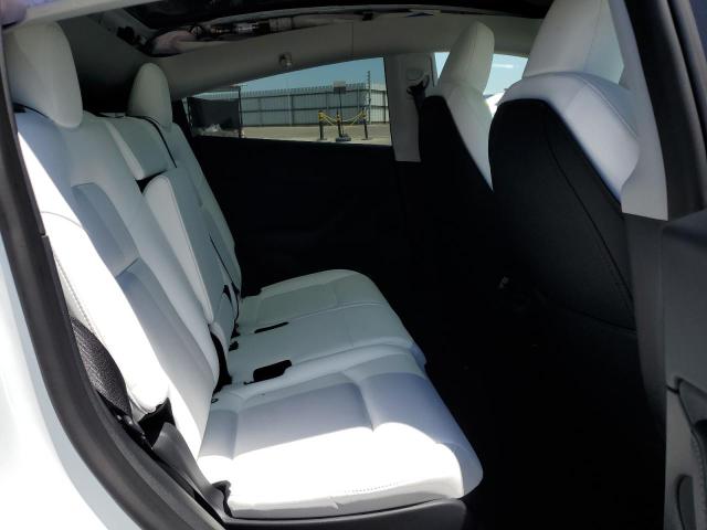 7SAYGAEE9PF701370 Tesla Model Y