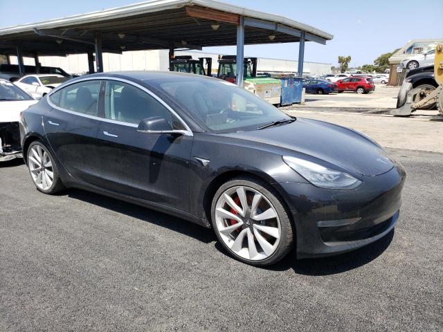 5YJ3E1EB4KF425711 Tesla MODEL 3