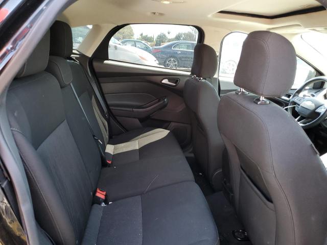 1FADP3K2XFL385917 Ford FOCUS SE