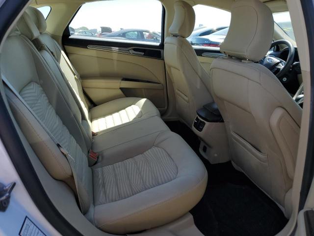 3FA6P0H73GR227979 Ford FUSION SE